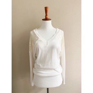 Long sleeve top.included in 2 for $25 bundle